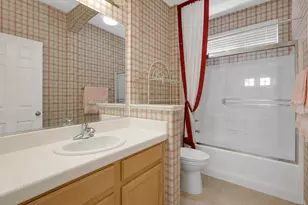 5018 Crest Dr, Sacramento, CA 95835 - Photo 25