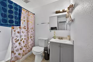 3904 43rd Ave, Sacramento, CA 95824 - Photo 9