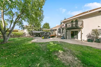 8810 Laguna Star Drive, Elk Grove, CA 95758 - Photo 47