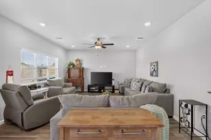 1028 Hogan Rd, Galt, CA 95632 - Photo 7