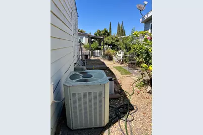 Dahlia Ave, Sacramento, CA 95828 - Photo 3