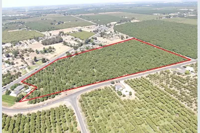 10221 E Baker Road, Stockton, CA 95215 - Photo 3