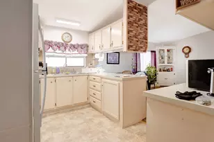 S Carpenter, Modesto, CA 95351 - Photo 11