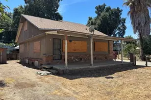 856 E Willow Ave, Manteca, CA 95337 - Photo 1