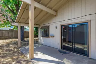 7624 Valley Wood Dr, Sacramento, CA 95828 - Photo 31
