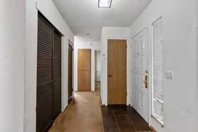 7624 Valley Wood Drive, Sacramento, CA 95828 - Photo 17
