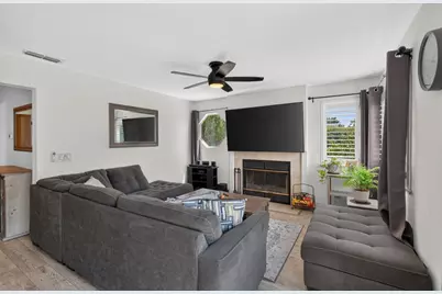 9218 Bromfield Court, Elk Grove, CA 95624 - Photo 21