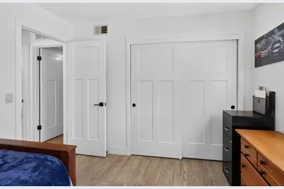 9218 Bromfield Court, Elk Grove, CA 95624 - Photo 17
