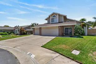 9218 Bromfield Ct, Elk Grove, CA 95624 - Photo 3