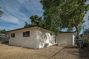 127 W 7th St, Stockton, CA 95206 - Photo 9