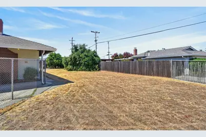 7335 Lindale Drive, Sacramento, CA 95828 - Photo 29