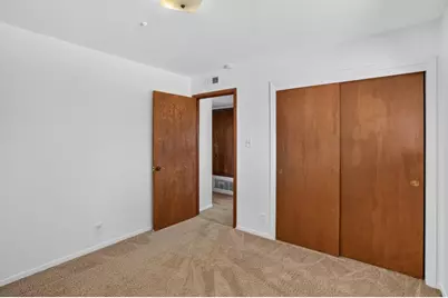 7335 Lindale Drive, Sacramento, CA 95828 - Photo 27