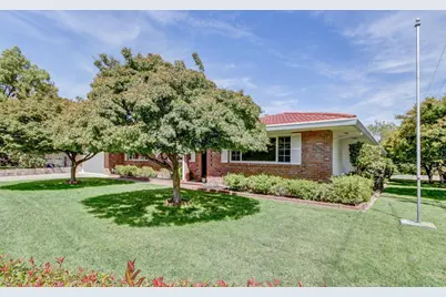 5649 Newbury Way, Carmichael, CA 95608 - Photo 41