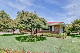 5649 Newbury Way, Carmichael, CA 95608 - Photo 41