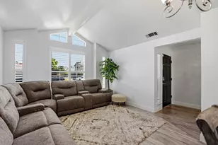 1160 Collegeview Dr, Turlock, CA 95382 - Photo 7