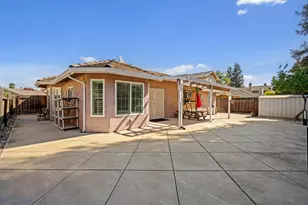 1160 Collegeview Dr, Turlock, CA 95382 - Photo 31