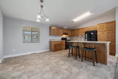 Queen Way, Livingston, CA 95334 - Photo 11