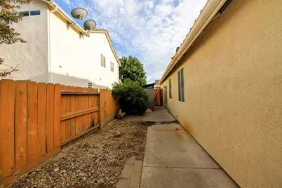 3711 Pomegranate Avenue, Ceres, CA 95307 - Photo 29