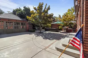 941 45th St, Sacramento, CA 95819 - Photo 31
