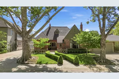 941 45th Street, Sacramento, CA 95819 - Photo 1