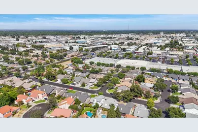 913 Jayhawk Way, Modesto, CA 95358 - Photo 45