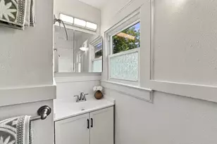 3035 Marshall Way, Sacramento, CA 95817 - Photo 25