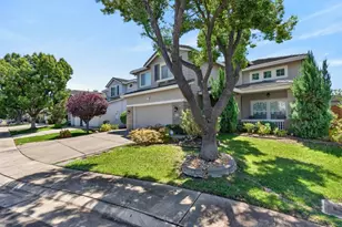 8354 Baisley Ct, Elk Grove, CA 95624 - Photo 3
