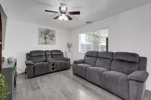 131 E 22nd St, Tracy, CA 95376 - Photo 9