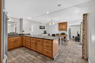 9166 Rundelay Way, Sacramento, CA 95826 - Photo 15