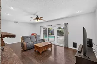 9166 Rundelay Way, Sacramento, CA 95826 - Photo 23
