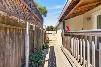9166 Rundelay Way, Sacramento, CA 95826 - Photo 45