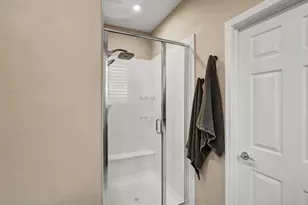 9268 Legendary Ct, Elk Grove, CA 95624 - Photo 29