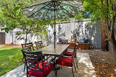 4881 7th Avenue, Sacramento, CA 95820 - Photo 25