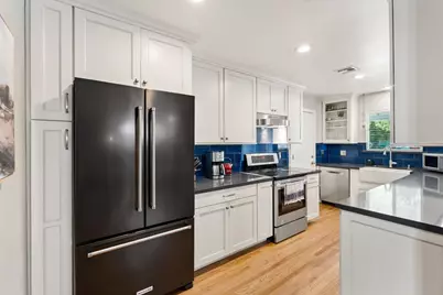 4881 7th Avenue, Sacramento, CA 95820 - Photo 11