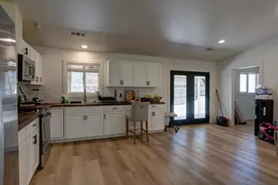 561 Rushing Rd, Waterford, CA 95386 - Photo 15