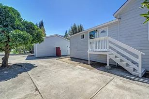 2882 E Center St, Acampo, CA 95220 - Photo 37
