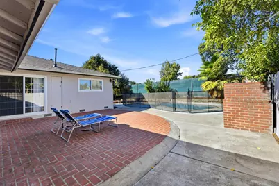 5091 Pomegranate Avenue, Sacramento, CA 95823 - Photo 33