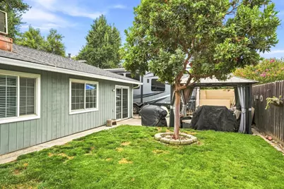 1109 Peek Avenue, Modesto, CA 95358 - Photo 37