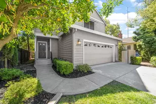 1557 48th St, Sacramento, CA 95819 - Photo 3
