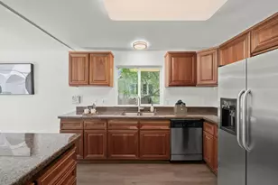 1557 48th St, Sacramento, CA 95819 - Photo 19