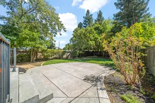1557 48th St, Sacramento, CA 95819 - Photo 43