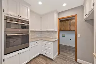 10039 Elk Grove Florin Rd, Elk Grove, CA 95624 - Photo 23