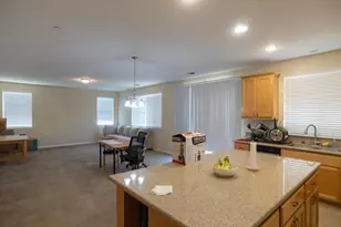 4869 Langley Way, Merced, CA 95348 - Photo 3