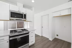 8532 Brisenbourg Way, Antelope, CA 95843 - Photo 17