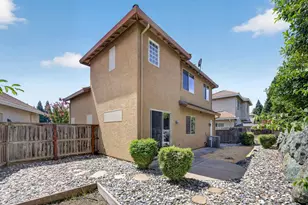 8221 Ashcrest Ln, Fair Oaks, CA 95628 - Photo 49