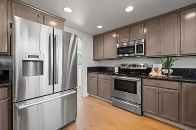 747 Shoreside Drive, Sacramento, CA 95831 - Photo 13