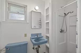 6573 S Land Park Dr, Sacramento, CA 95831 - Photo 23