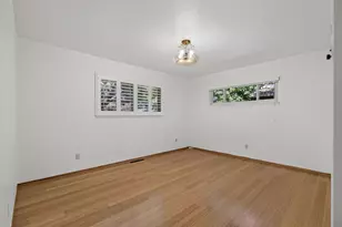 6573 S Land Park Dr, Sacramento, CA 95831 - Photo 19