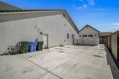 2656 Sinatra Place, Manteca, CA 95337 - Photo 51