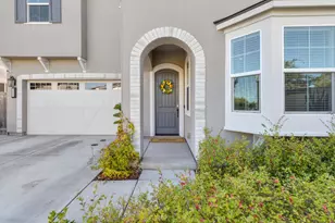 3002 Huntington Way, Sacramento, CA 95818 - Photo 3